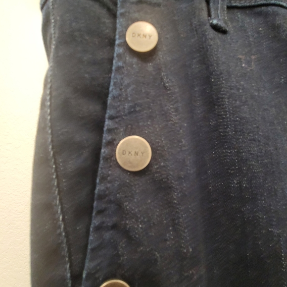 Jeans - Picture 2 of 4